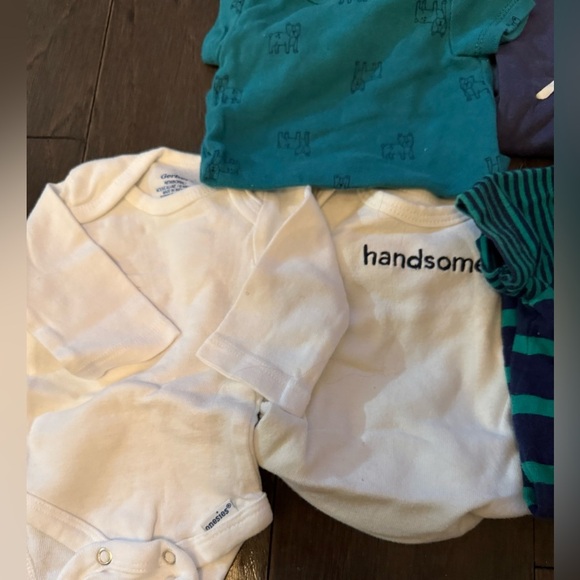 Baby Boy Newborn Onsies - Picture 2 of 4